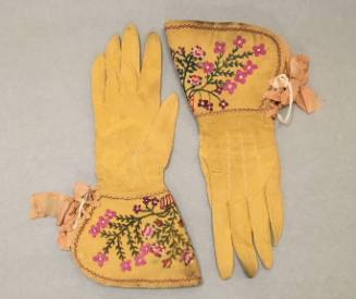 Woman's Gloves